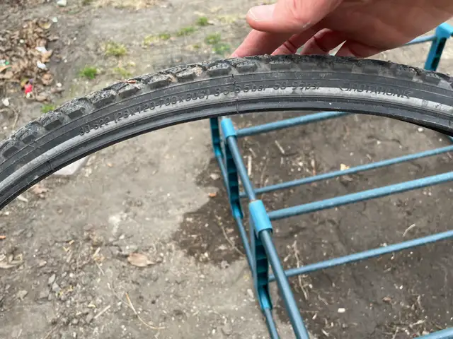 free bike tires (4 different tires) - Photo 3