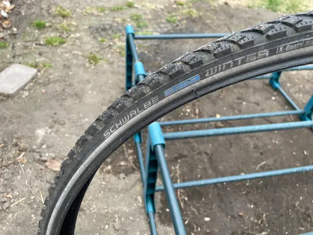 free bike tires (4 different tires) - Photo 4