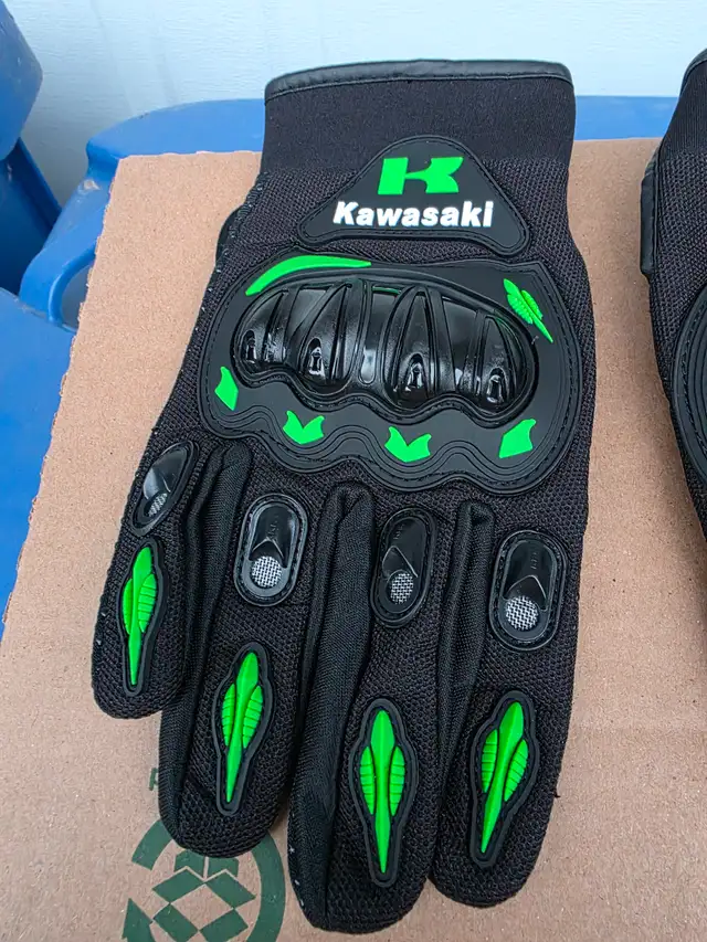 Kawasaki Mesh Motorcycle Short Riding Gloves - Photo 8