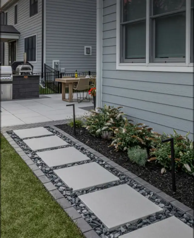 Custom Mulch/ Stone Walkways - Photo 4