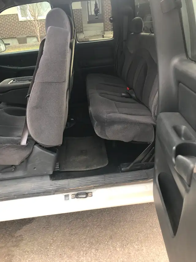 2001 GMC Sierra -- Safetied 2WD - Photo 7