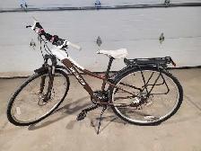 Ladies Specialized Ariel Bike and Extra Accessories