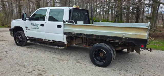 2005 Chevrolet 3500 Dually - Photo 5
