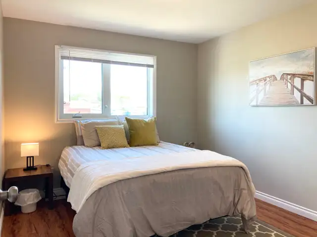 ❤ 3br Crew House ✔King Bed ✔Walk-in Closets, Short- or Long-Term - Photo 5