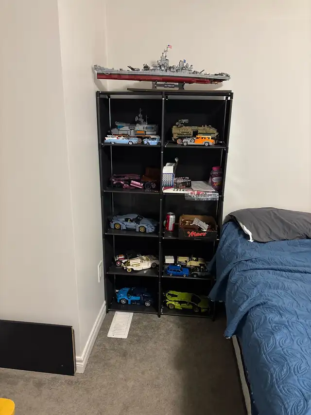37  sets of Lego & Lego compatible building blocks for sale.