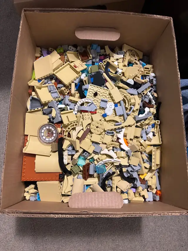 37  sets of Lego & Lego compatible building blocks for sale. - Photo 3