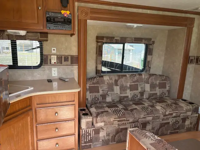 Tandem axle 2009 Model 264  Nomad trailer by Skyline - Photo 6