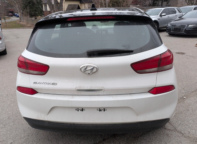 2018 Hyundai Elantra GT GLS $12787 - Photo 3