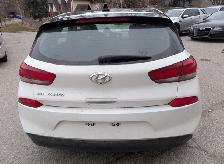 2018 Hyundai Elantra GT GLS $12787 - Photo 3