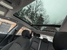 2018 Hyundai Elantra GT GLS $12787 - Photo 5