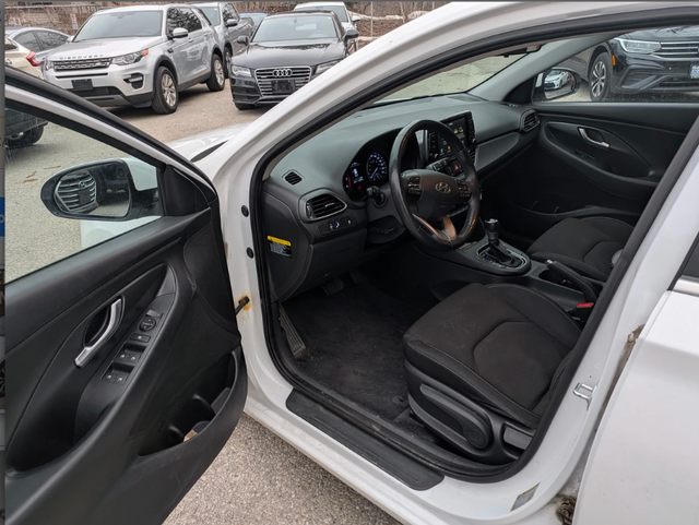 2018 Hyundai Elantra GT GLS $12787 - Photo 8