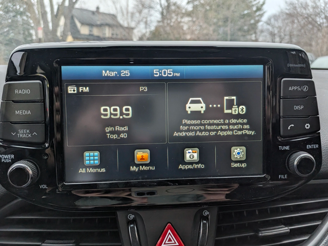 2018 Hyundai Elantra GT GLS $12787 - Photo 10