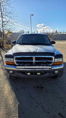 2002 Dodge Dakota 4x4 4.7L V8 with a Canopy - Photo 3