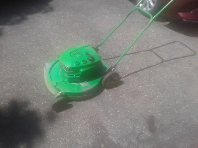 Lawnboy - 2 stroke pushmower for parts