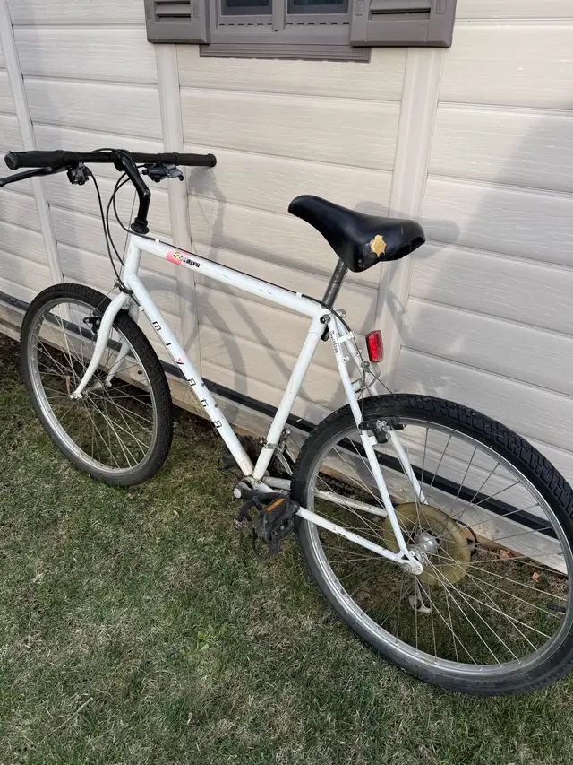 Myata Road Bike - Photo 3