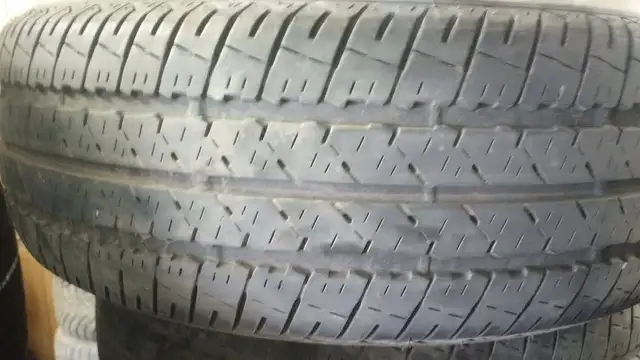 Pneus ete de 20$ a 30$ chacun toute grandeur 514-792-5103 - Photo 9