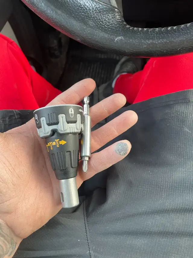 Battery Dewalt Screw Gun with Coalated Screw Gun Attachment - Photo 2
