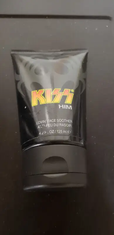 NEW  KISS HIM AND HER BODY & HAIR PRODUCT.  r - Photo 2
