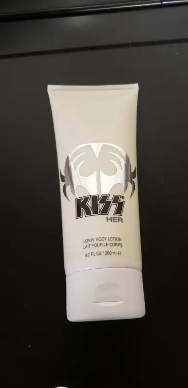NEW  KISS HIM AND HER BODY & HAIR PRODUCT.  r - Photo 7