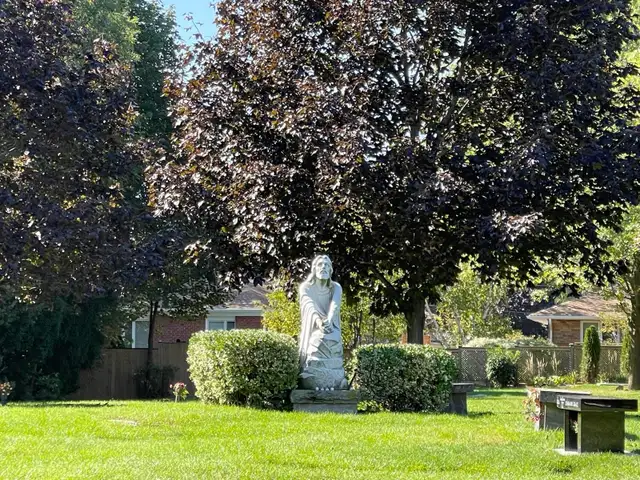 Cemetery Plot for Sale – Resthaven Memorial Gardens