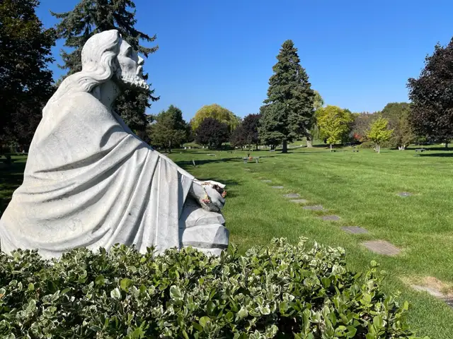 Cemetery Plot for Sale – Resthaven Memorial Gardens - Photo 2