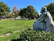 Cemetery Plot for Sale – Resthaven Memorial Gardens - Photo 3