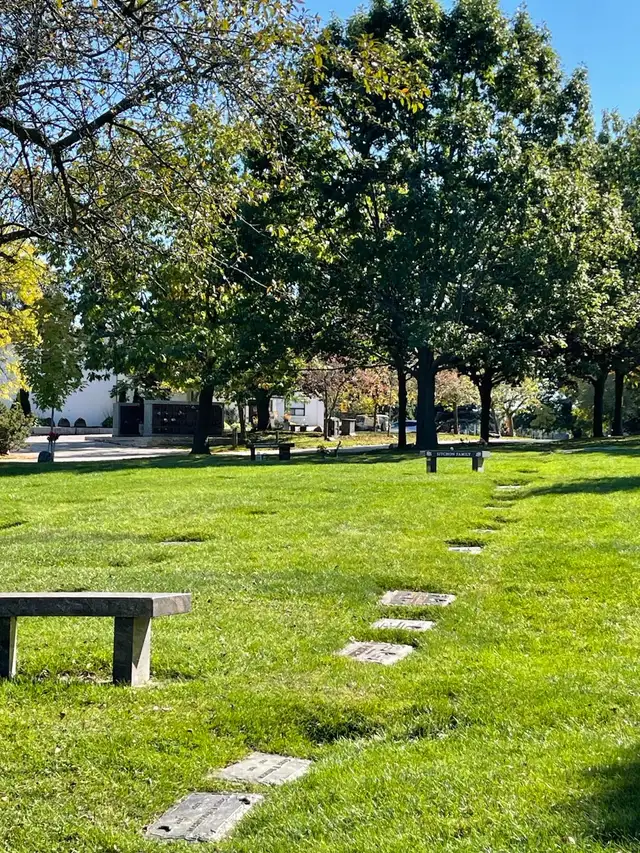 Cemetery Plot for Sale – Resthaven Memorial Gardens - Photo 4