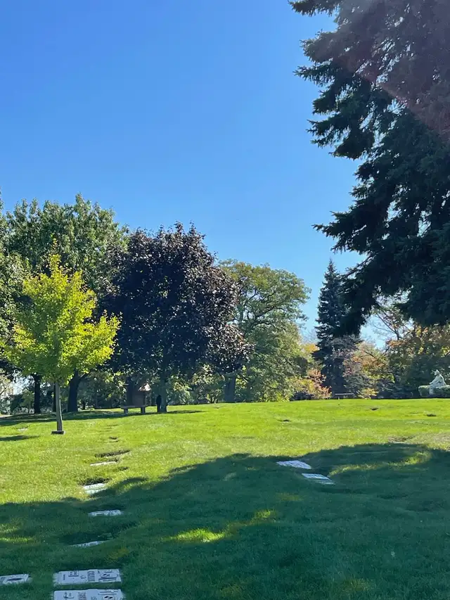 Cemetery Plot for Sale – Resthaven Memorial Gardens - Photo 7