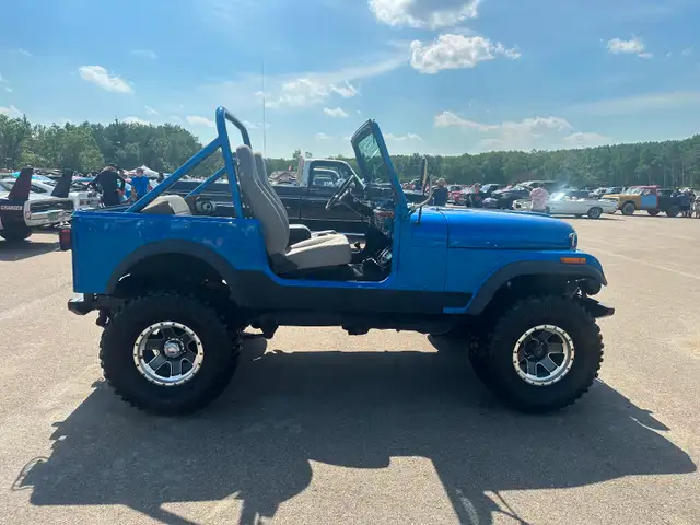 1982 Jeep CJ7 - Photo 3