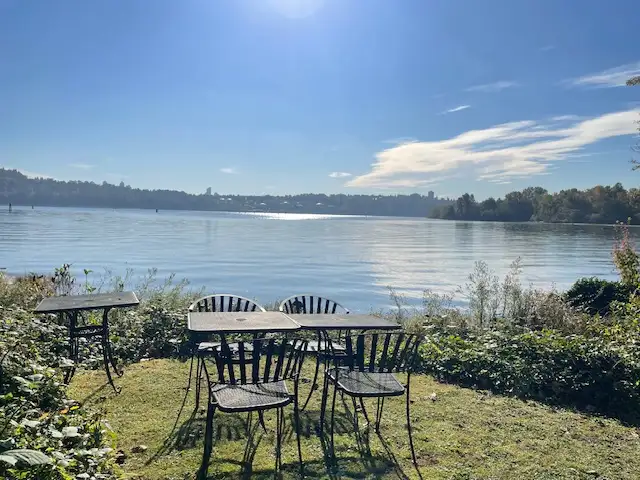 AMAZING WATERFRONT ! 1 BR / 1 BATH - FURNISHED OR UNFURNISHED - Photo 10