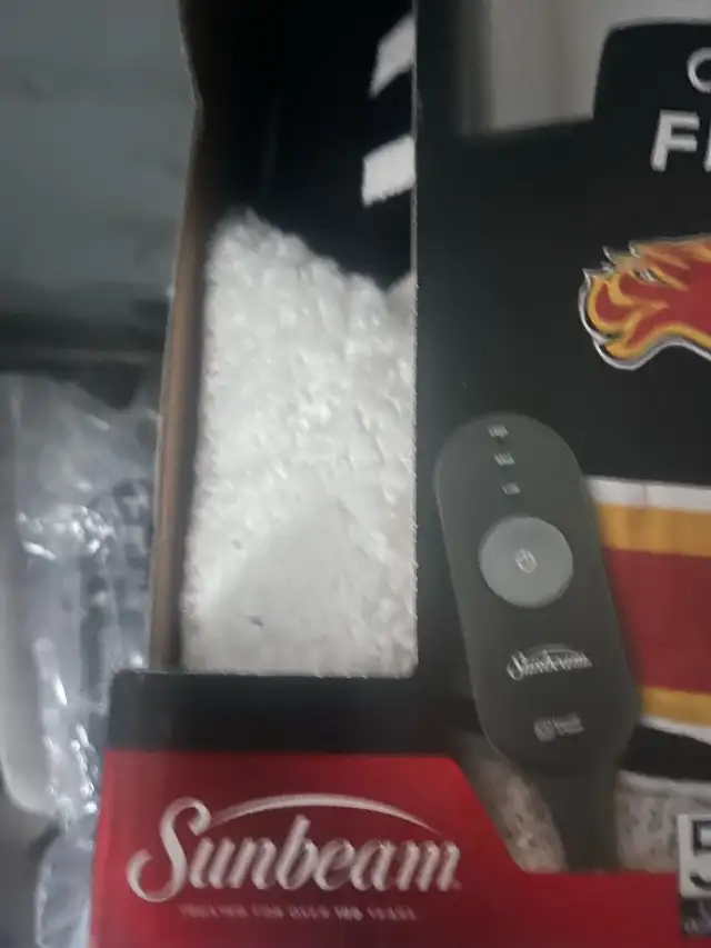Sunbeam Calgary Flames Throw - Photo 5