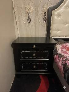 Beautiful nightstand for cheap price.