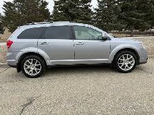 2015 Dodge Journey R/T. CROSS PKG AWD - 3RD ROW 7 SEATS - DVD