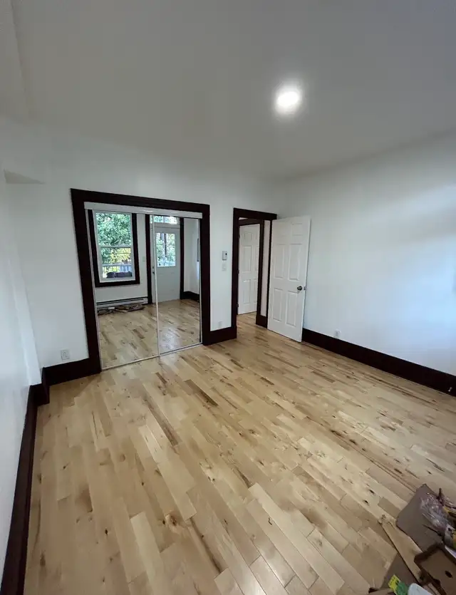 3 bedroom in Mile Ex (near metro Parc) / Avail July - Photo 5