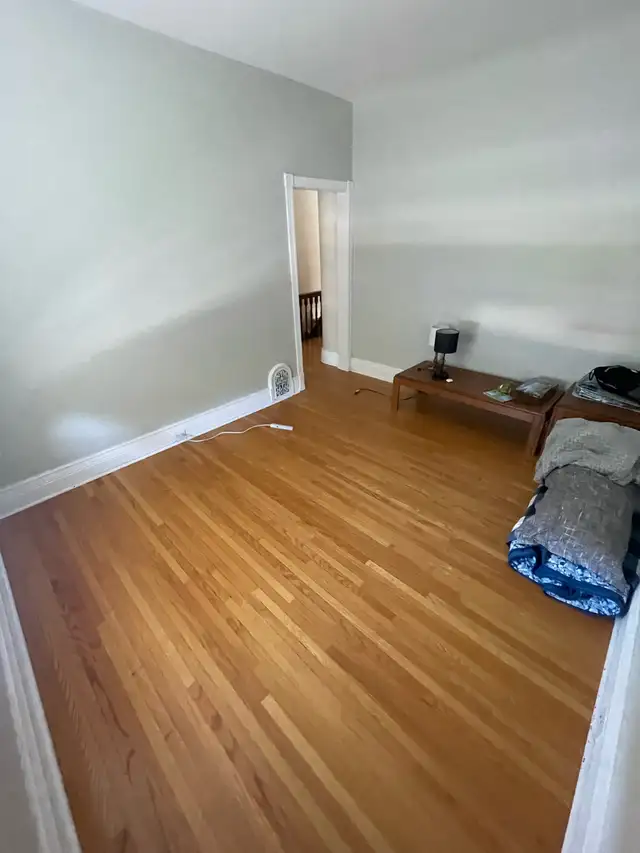 3 BR Downtown Peterborough - Photo 2