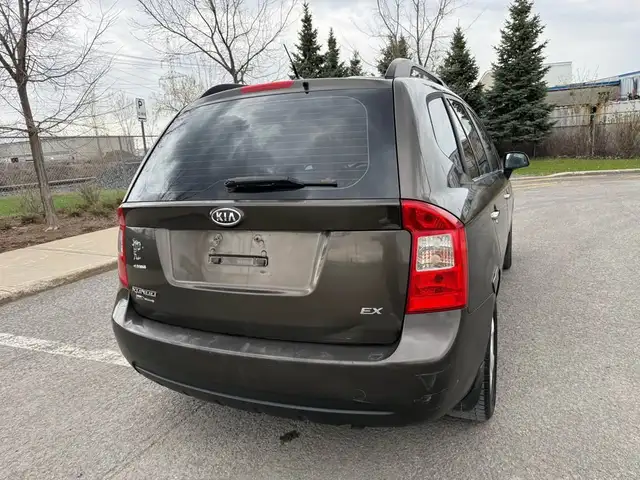 2009 Kia Rondo 2009 KIA RONDO , 7 PASSAGERS , AUTOMATIQUE , SIEG - Photo 9