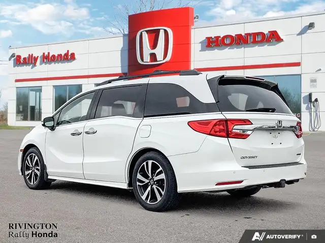 2018 Honda Odyssey Touring Auto - Photo 4