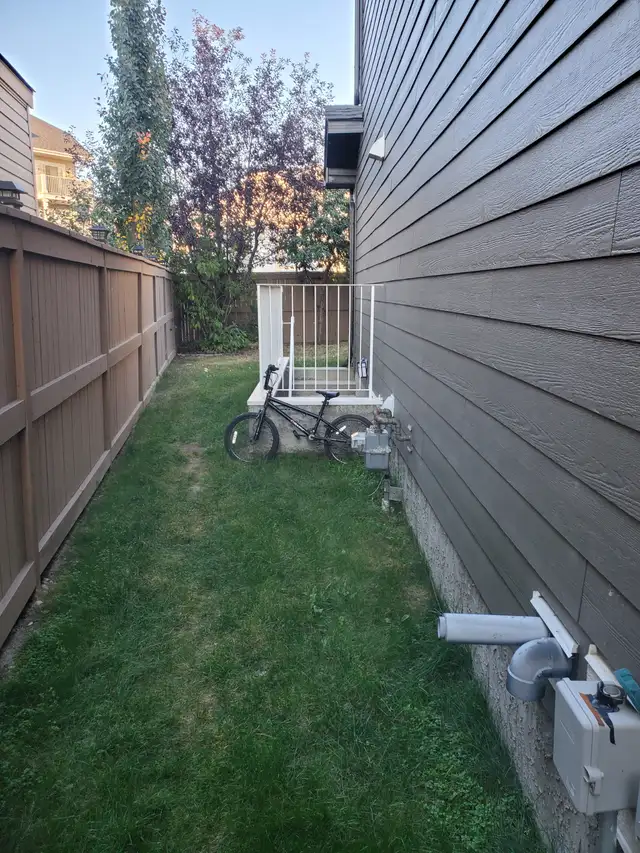 Basement for Rent - Photo 8