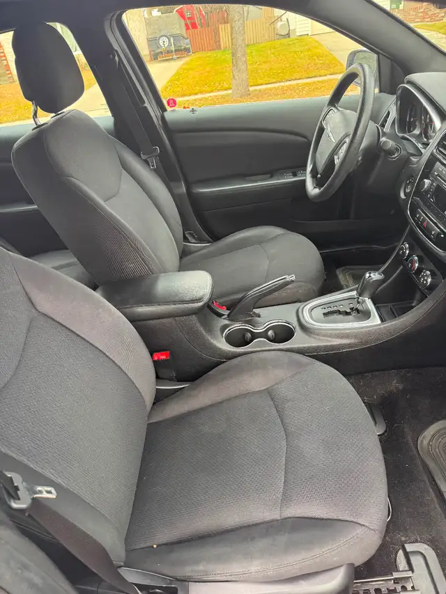 For Sale Chrysler 200 - Photo 2