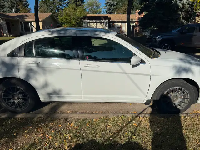 For Sale Chrysler 200 - Photo 3