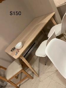 Beautiful Table and 2  Chair’s & Delivery