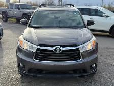 2016 TOYOTA HIGHLANDER XLE 4WD 8 Passengers - Photo 2