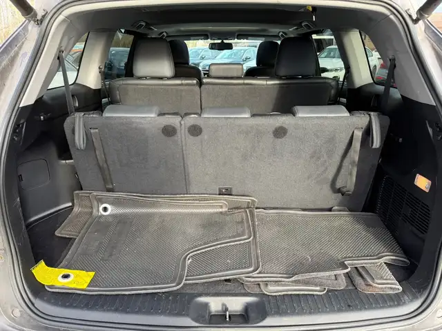 2016 TOYOTA HIGHLANDER XLE 4WD 8 Passengers - Photo 7