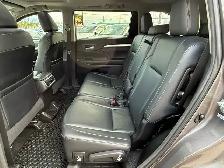 2016 TOYOTA HIGHLANDER XLE 4WD 8 Passengers - Photo 8