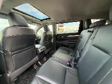 2016 TOYOTA HIGHLANDER XLE 4WD 8 Passengers - Photo 9