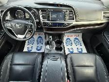 2016 TOYOTA HIGHLANDER XLE 4WD 8 Passengers - Photo 12