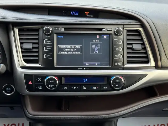 2016 TOYOTA HIGHLANDER XLE 4WD 8 Passengers - Photo 17