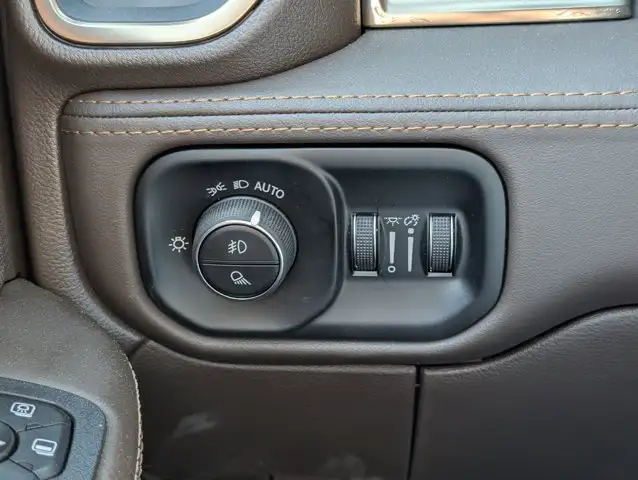 2025 Ram 3500 Limited Longhorn - Photo 29
