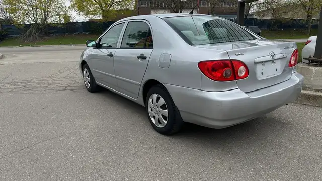 2005 Toyota Corolla 4DR SDN CE-LOW MAINTENANCE-CLEAN-AIR CONDITI - Photo 7