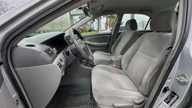 2005 Toyota Corolla 4DR SDN CE-LOW MAINTENANCE-CLEAN-AIR CONDITI - Photo 10